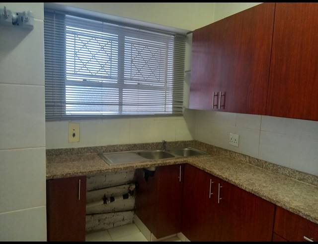 1.5 BEDROOM APARTMENT RENTED IN DURBAN CENTRAL